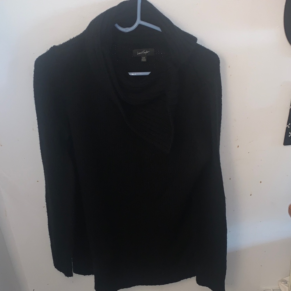 Stunning Lord and Taylor Heavy Black Wool Blend Cowl Neck Sweater SZ Medium😍😍😍